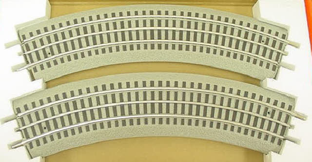 Lionel 6-12033 FasTrack Curved Track 4-Pack